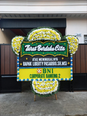 Papan Bunga Duka di Mayang