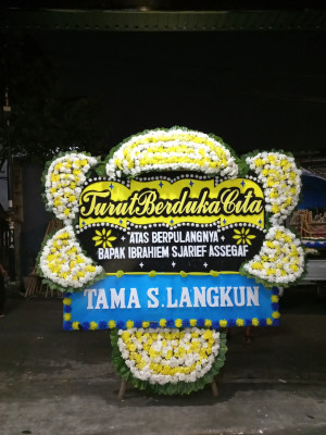 Papan Bunga Duka di Mayang