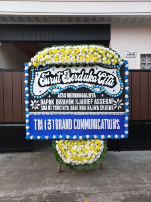 Papan Bunga Duka di Mayang